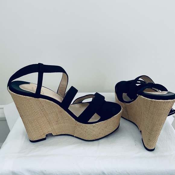 Authenticated Christian Louboutin Platform Wedges Black with Raffia EU 39 - Picture 12 of 12